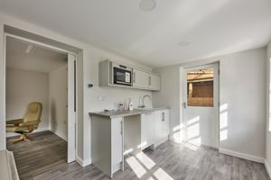 Photo 31- click for photo gallery